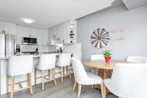 182 Kidd Close, Red Deer, AB - Indoor Photo Showing Other Room