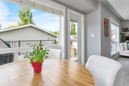 182 Kidd Close, Red Deer, AB - Indoor Photo Showing Dining Room