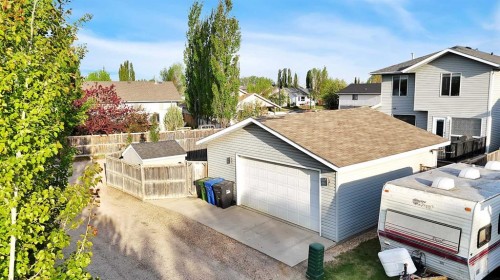 182 Kidd Close, Red Deer, AB - Outdoor With Exterior