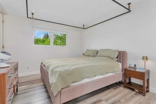 31 Macfarlane Avenue, Red Deer, AB - Indoor Photo Showing Bedroom