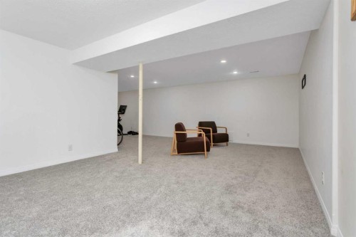 31 Macfarlane Avenue, Red Deer, AB - Indoor