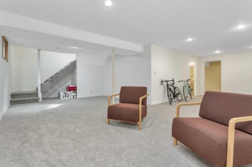 31 Macfarlane Avenue, Red Deer, AB - Indoor