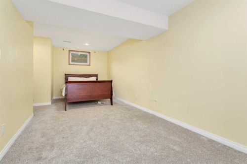 31 Macfarlane Avenue, Red Deer, AB - Indoor Photo Showing Other Room