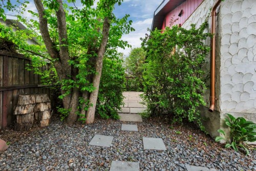 31 Macfarlane Avenue, Red Deer, AB - Outdoor