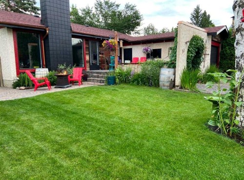 31 Macfarlane Avenue, Red Deer, AB - Outdoor