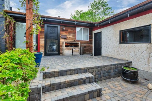 31 Macfarlane Avenue, Red Deer, AB - Outdoor