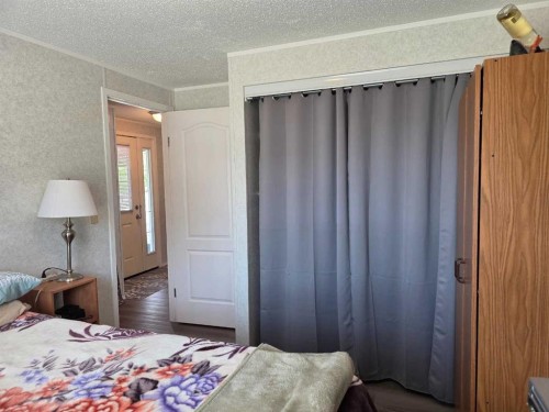 5012 53 Avenue, Breton, AB 