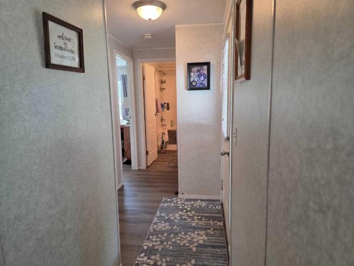 5012 53 Avenue, Breton, AB 