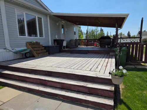 5012 53 Avenue, Breton, AB 