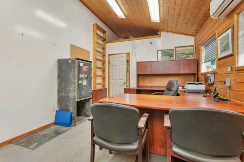 374079 Range Road 4-2, Rural Clearwater County, AB - Indoor Photo Showing Office