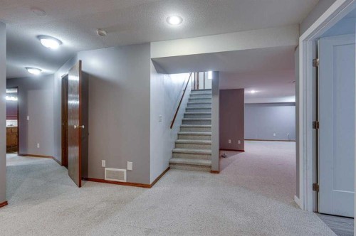 24 Bruns Bay, Lacombe, AB - Indoor Photo Showing Other Room