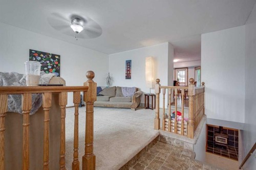 24 Bruns Bay, Lacombe, AB - Indoor Photo Showing Other Room