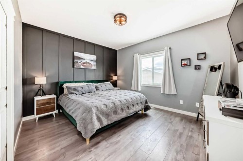 128 Almond Crescent, Blackfalds, AB - Indoor Photo Showing Bedroom