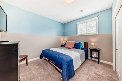 128 Almond Crescent, Blackfalds, AB - Indoor Photo Showing Bedroom