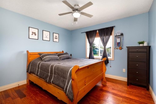 1805 27 Avenue, Delburne, AB - Indoor Photo Showing Bedroom