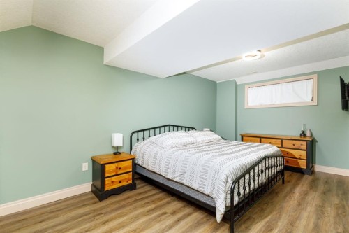 1805 27 Avenue, Delburne, AB - Indoor Photo Showing Bedroom