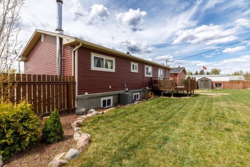 1805 27 Avenue, Delburne, AB - Outdoor With Deck Patio Veranda With Exterior