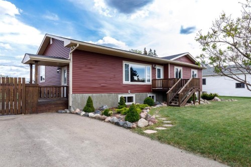 1805 27 Avenue, Delburne, AB - Outdoor With Deck Patio Veranda