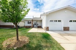 59-2816 Botterill Crescent Red Deer, AB T4R 2H7