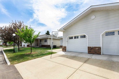 59-2816 Botterill Crescent, Red Deer, AB - Outdoor