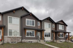 19 Emberside Park Cochrane, AB T4C 2L6