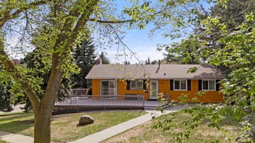 4702 51 Street  Camrose, AB T4V 1R8