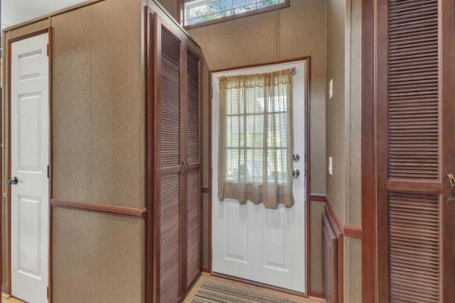 28-41310 Range Road 282, Rural Lacombe County, AB - Indoor