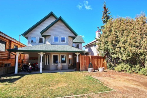 5016 34 Street  Sylvan Lake, AB T4S 1B1