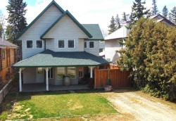 5016 34 Street Sylvan Lake, AB T4S 1B1