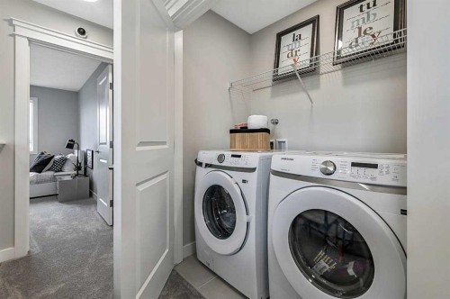 5132 154 Avenue Sw, Calgary, AB - Indoor Photo Showing Laundry Room
