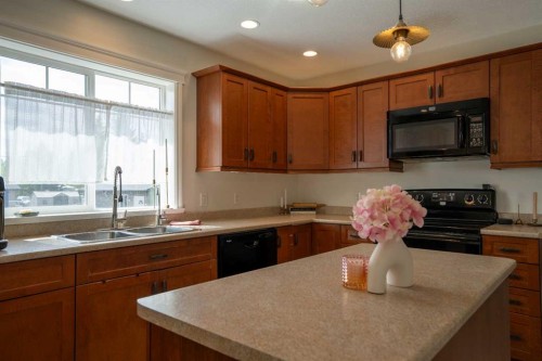 5333 55 Avenue, Bashaw, AB 