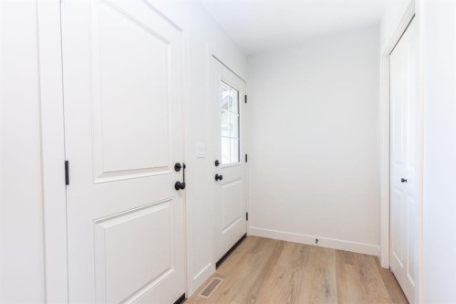 60 Trinity Street, Lacombe, AB - Indoor Photo Showing Other Room