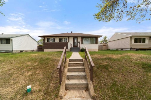 5805 48A Avenue  Camrose, AB T4V 0L4