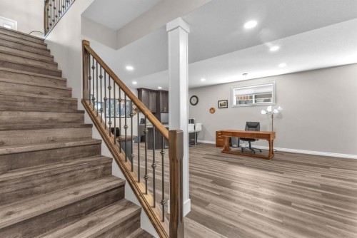 5052 Lakeshore Drive, Sylvan Lake, AB - Indoor Photo Showing Other Room