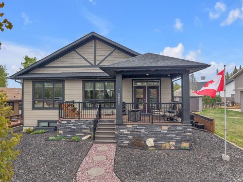 5052 Lakeshore Drive, Sylvan Lake, AB - Outdoor With Deck Patio Veranda