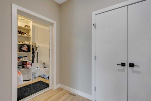18 Athens Place, Blackfalds, AB - Indoor Photo Showing Other Room