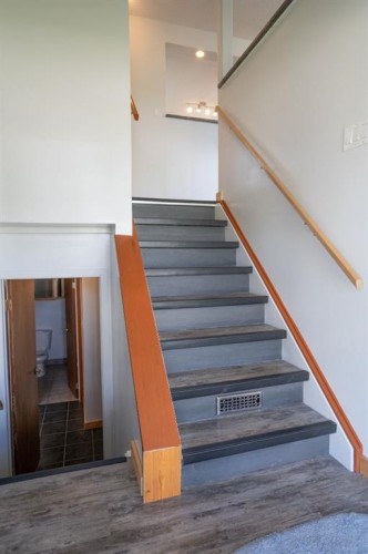 5607 48 Avenue, Lacombe, AB 