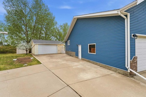 18 Osmond Close, Red Deer, AB - Outdoor With Exterior