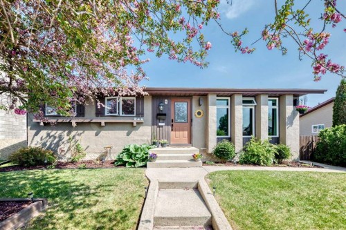 8 Haliburton Crescent, Red Deer, AB - Outdoor With Facade