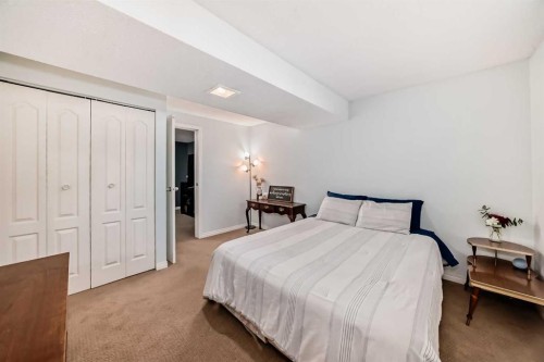 8 Haliburton Crescent, Red Deer, AB - Indoor Photo Showing Bedroom