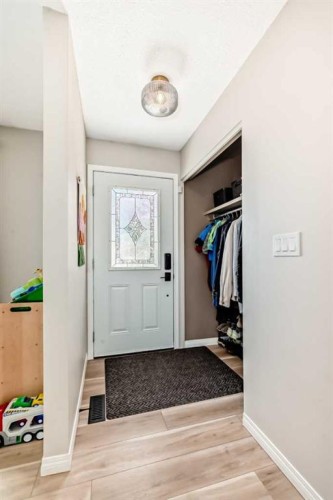 8 Haliburton Crescent, Red Deer, AB - Indoor Photo Showing Other Room