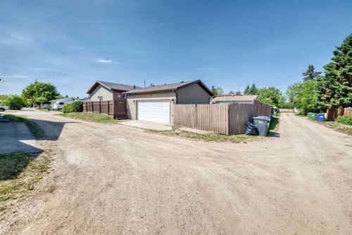 8 Haliburton Crescent, Red Deer, AB - Outdoor