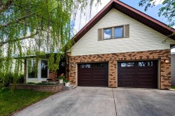 19 Maxwell Avenue Red Deer, AB T4R 1P3