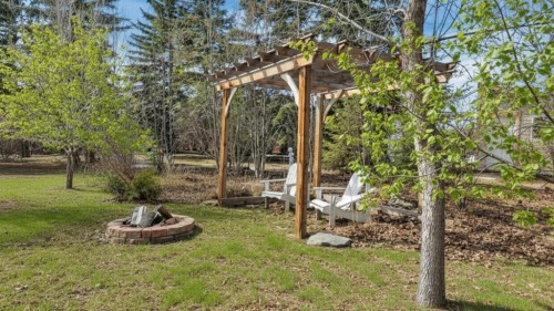 49 Coventry Lane, Lacombe, AB - Outdoor