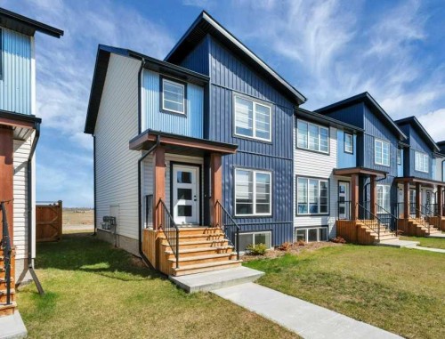 58 Lake Street  Rural Red Deer County, AB T4E 3C9