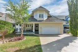 382 Marina Bay Place Sylvan Lake, AB T4S 1E9