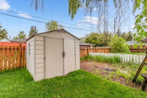 35 Beaupre Crescent, Calgary, AB 