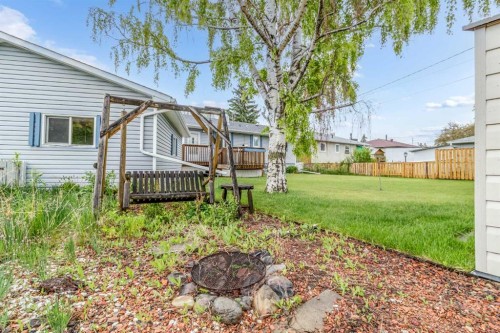 35 Beaupre Crescent, Calgary, AB 