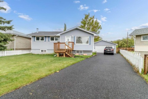 35 Beaupre Crescent, Calgary, AB 