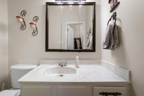 4209 63 Street, Camrose, AB - Indoor Photo Showing Bathroom